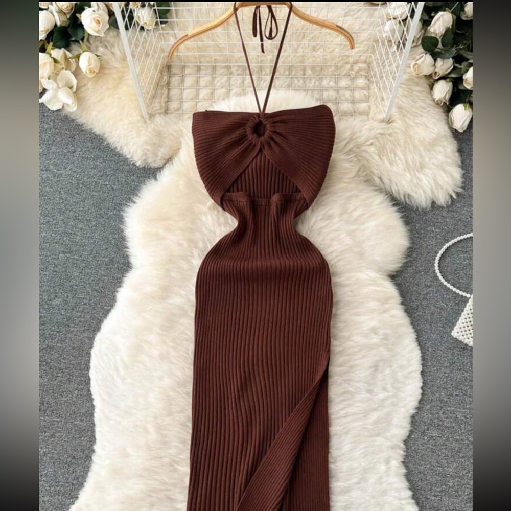 Brown dress